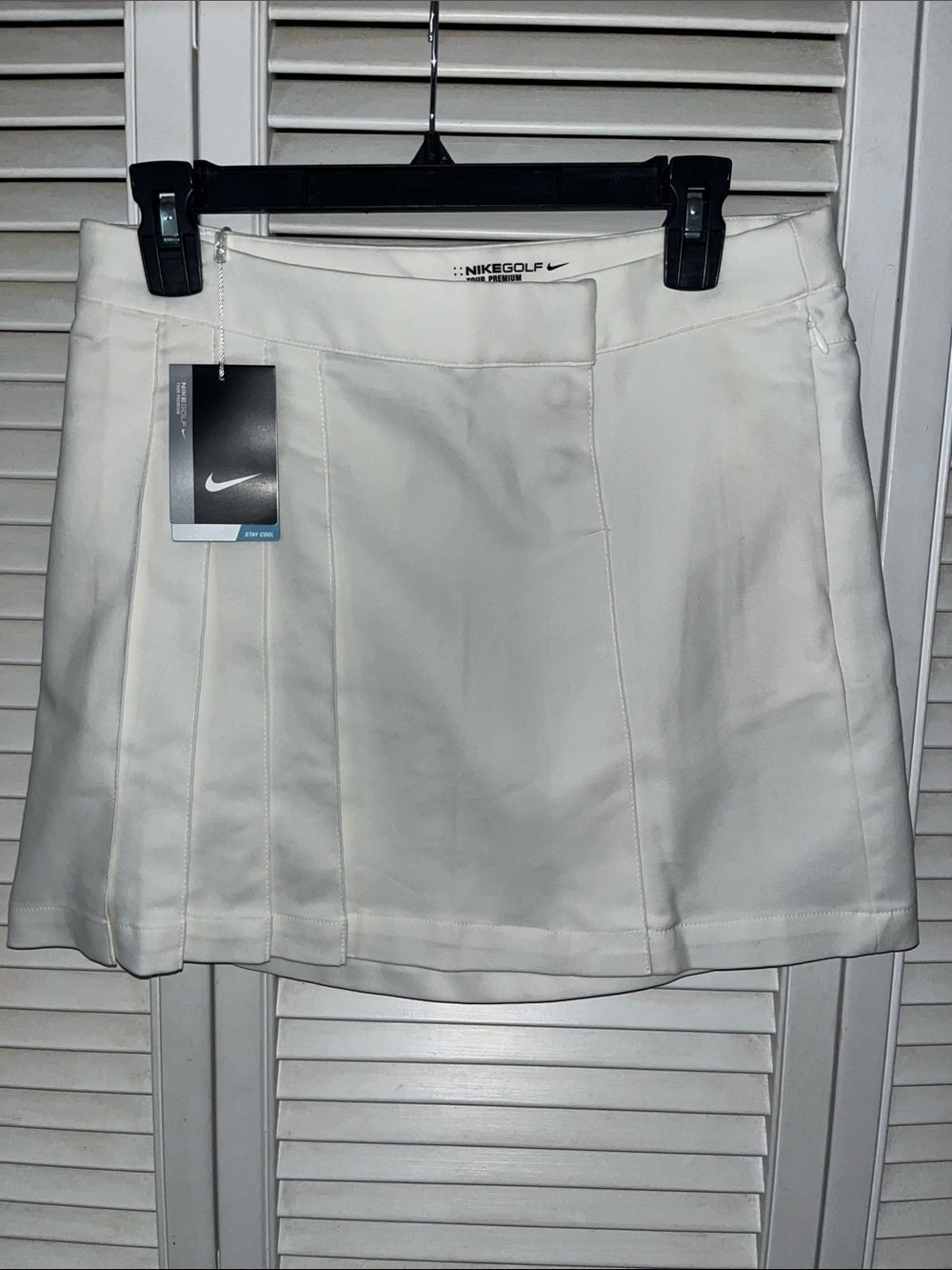 NWT Nike White Golf Pleated Athletic Skort tennis preppy